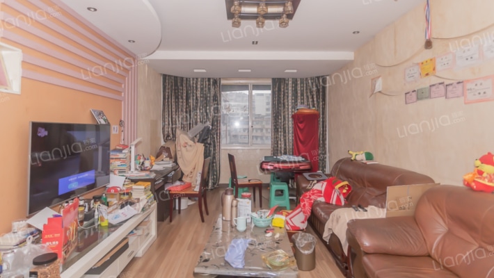 伟达小区二手房实景图