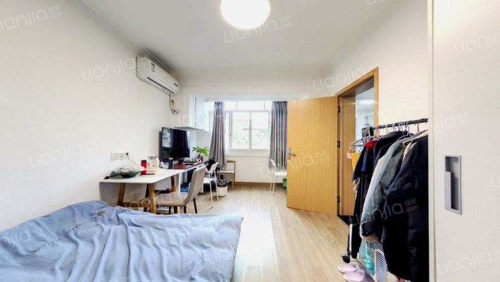 晴苑小区二手房实景图