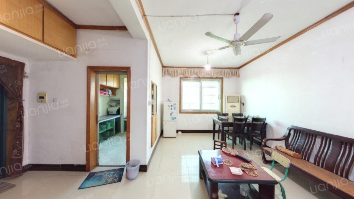 凉伞树小区二手房实景图