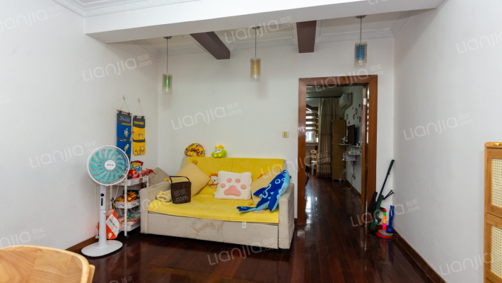 新成五坊二手房实景图