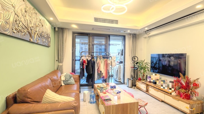 山语海二手房实景图