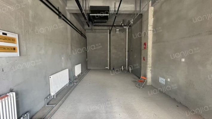 东部车城生活广场二手房实景图