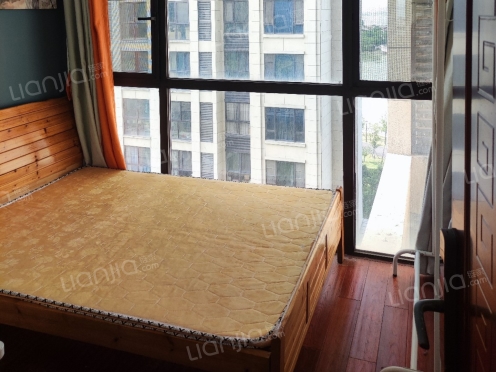 合租·正荣国领 5居室 北卧