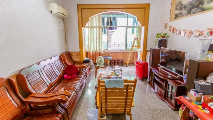 伟达小区二手房实景图