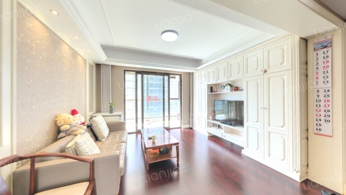 融创玉兰公馆二期二手房实景图