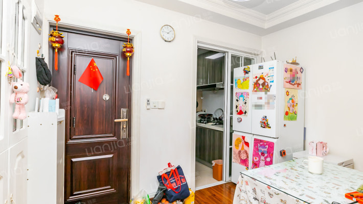 海虹大楼二手房实景图