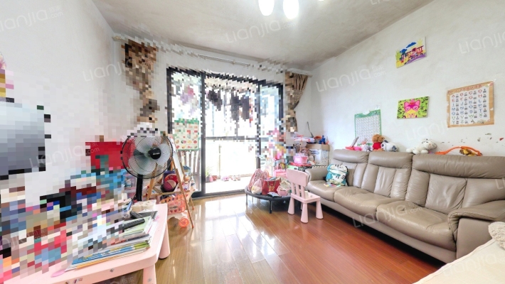 顺驰凤凰花园二手房实景图