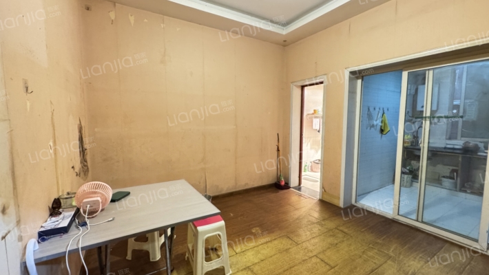 东方商住楼二手房实景图