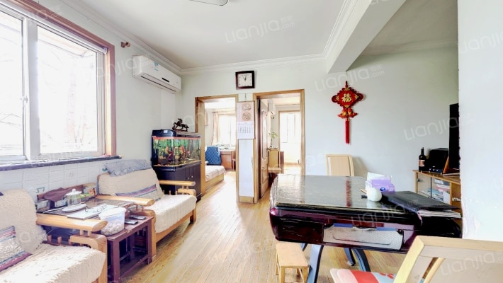 银都新村(8至10区)二手房实景图