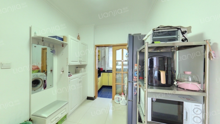 新中西里二手房实景图