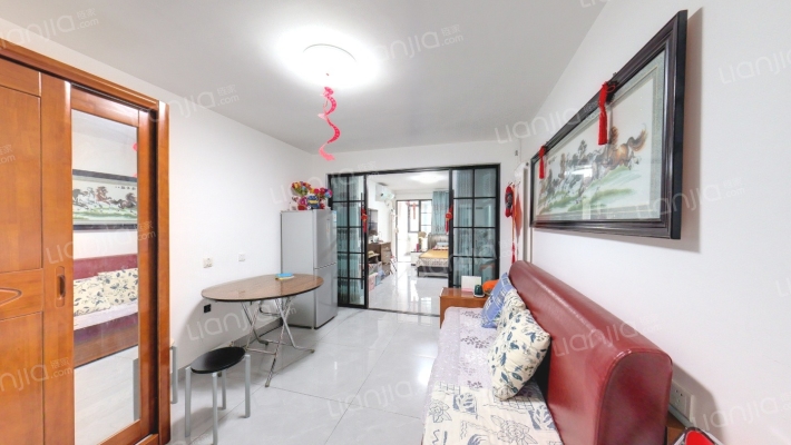 仓南胡同14号院二手房实景图