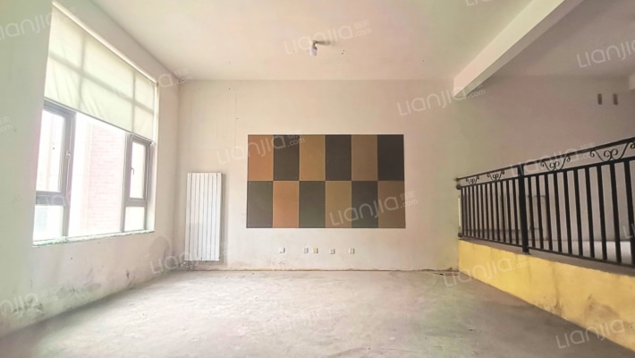 中海国际铂宫别墅西区二手房实景图