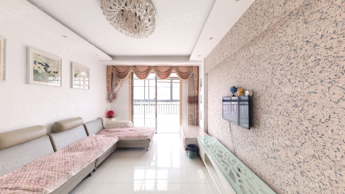 信达格兰云天三期二手房实景图