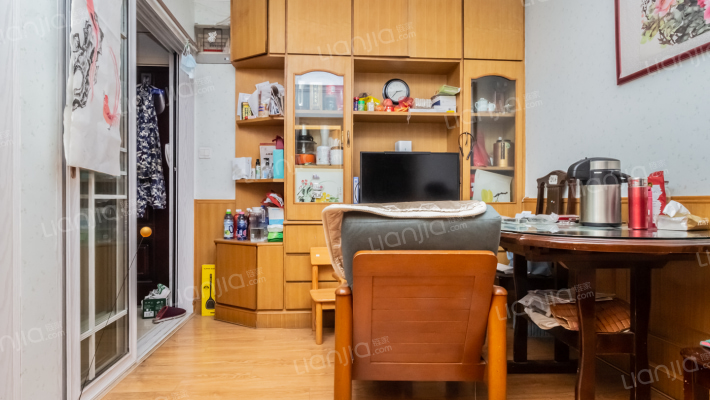 翔殷路269弄小区二手房实景图