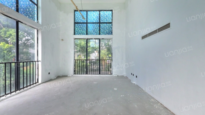 佘山东郡二手房实景图