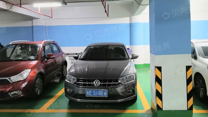 罗村风度广场3栋车位位置显眼方便停放业主诚心卖