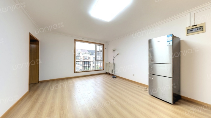 建欣苑一里二手房实景图