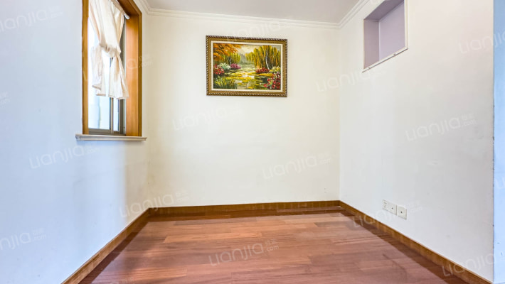 科汇公寓二手房实景图