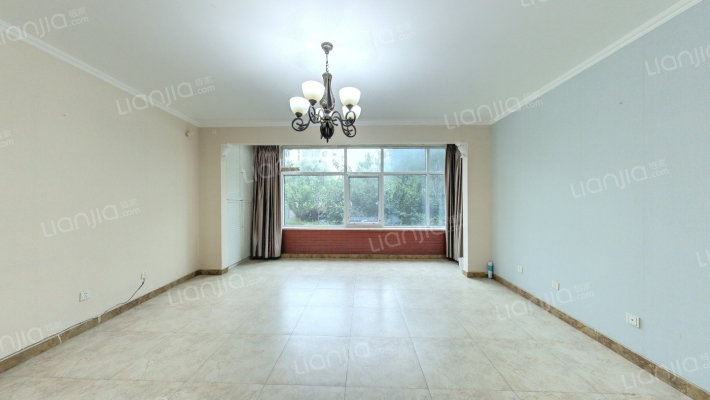 万象新天天际高尔夫二手房实景图