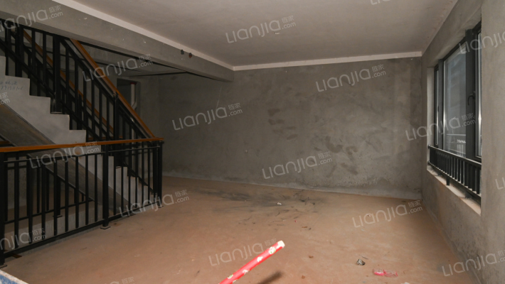 威廉公馆B区二手房实景图