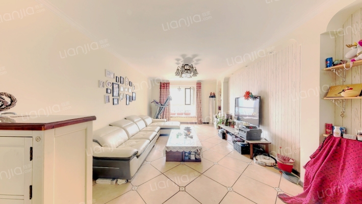 格调艺术领地二手房实景图