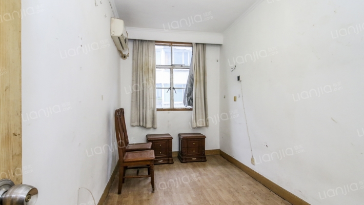 化工小区(长宁)二手房实景图