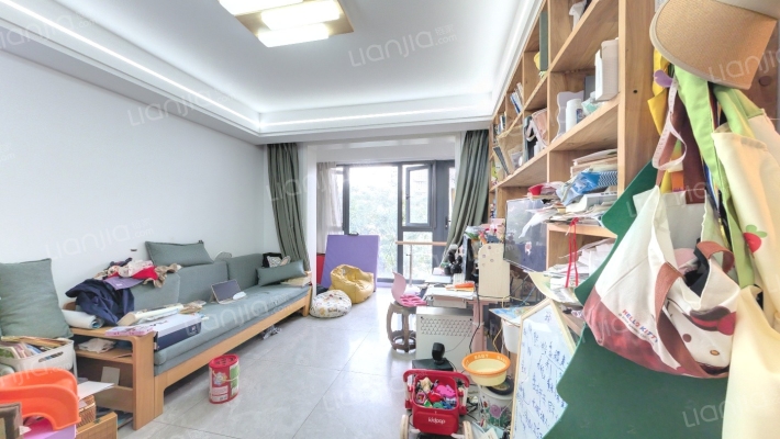 巴黎之春二手房实景图