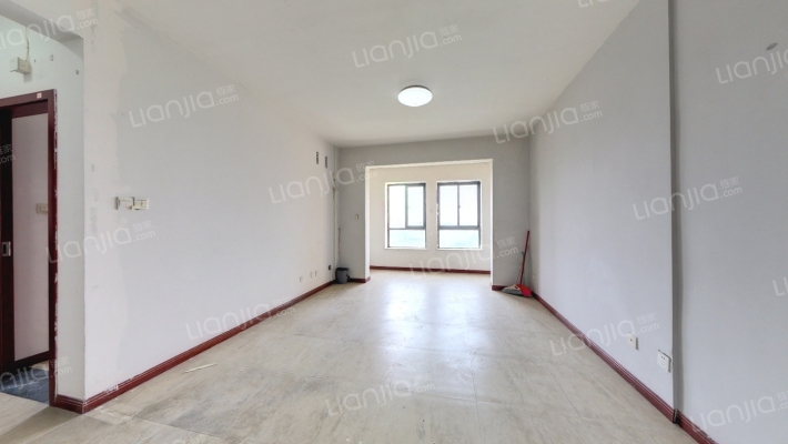 星立方二手房实景图