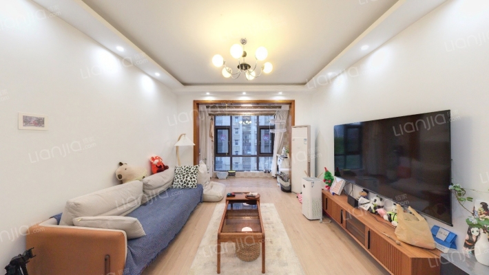 保利香槟国际二手房实景图