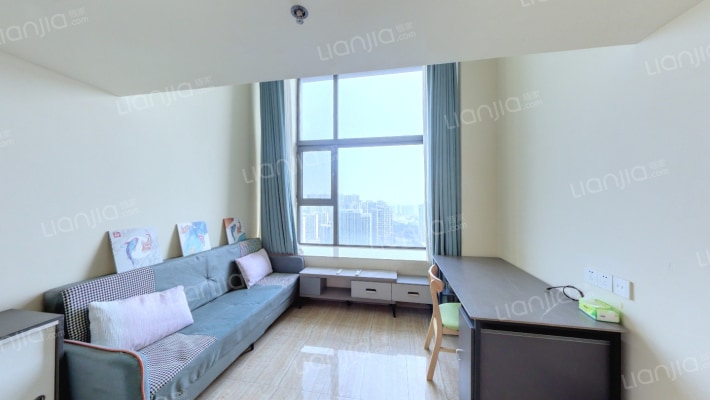 碧桂园凤凰中心二手房实景图