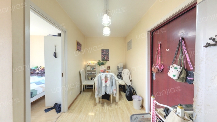 亚林西居住区9号院二手房实景图