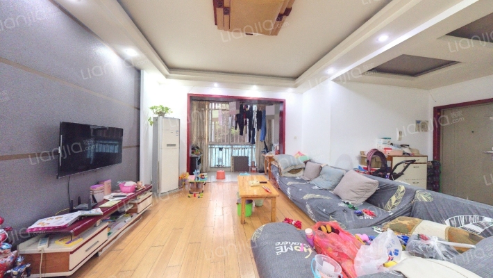 香江岸二手房实景图