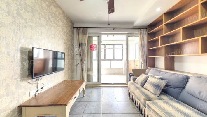 太阳星辰花园泊朗峰二手房实景图