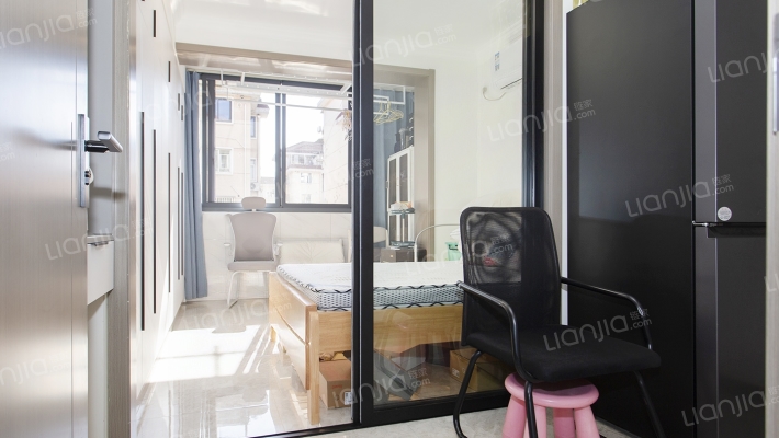 龙柏四村三小区二手房实景图