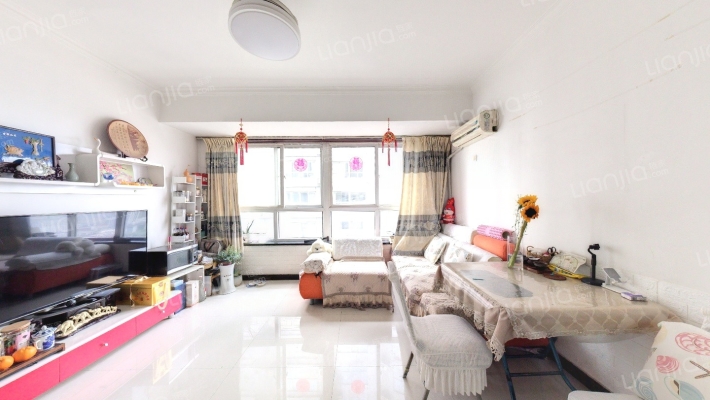 中铁大厦二手房实景图