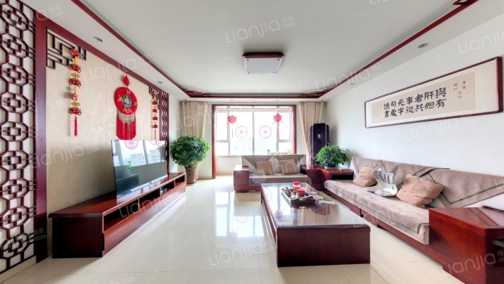 在水一方二手房实景图