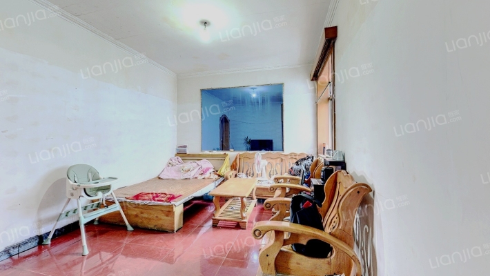 无名地小区二手房实景图