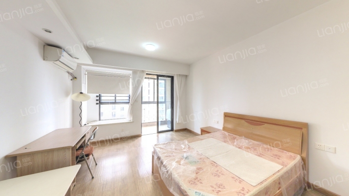 特房黎安小镇A区二手房实景图