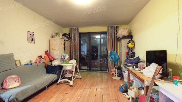 江南摩卡二手房实景图