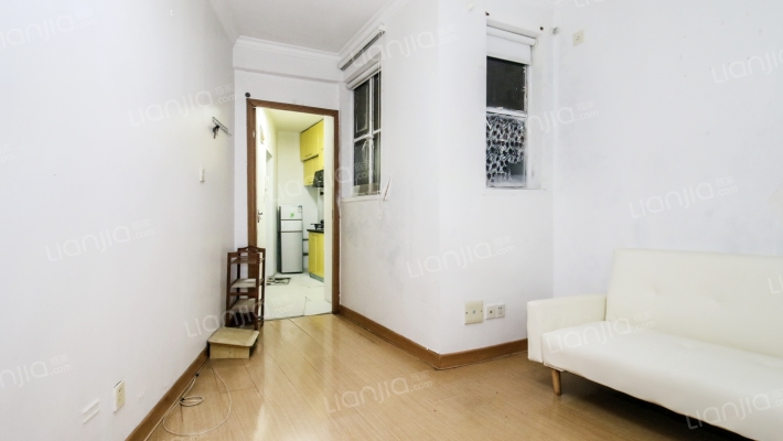 中二小区二手房实景图