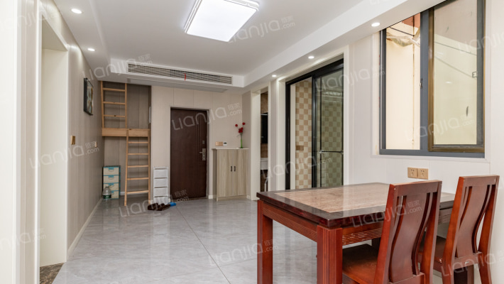 凤美新村二手房实景图