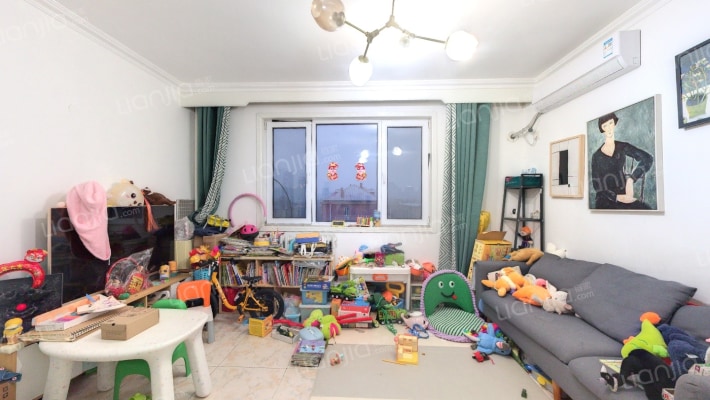 新源西里中街二手房实景图