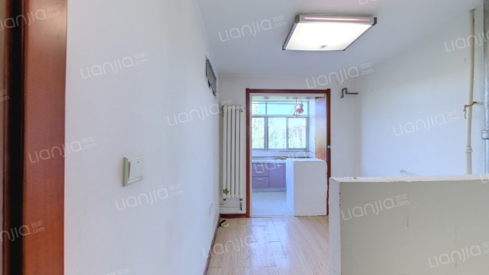 淦江东里二手房实景图