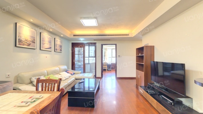 新里西斯莱公馆二手房实景图