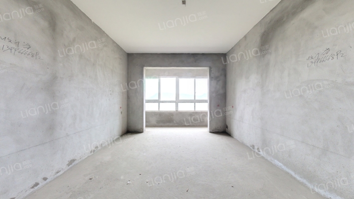 牌楼停车服务公司综合楼二手房实景图