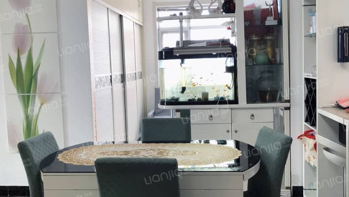 香域华府二手房实景图