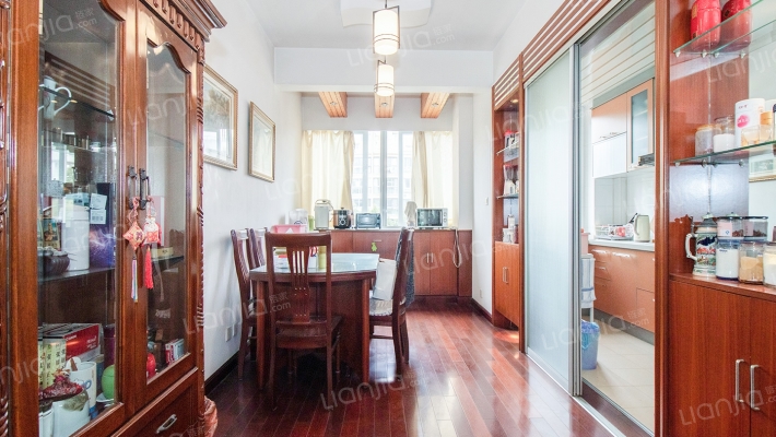 新世纪名苑二手房实景图