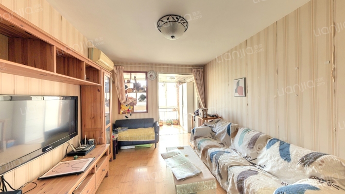 和春里二手房实景图