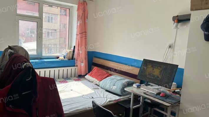 粮油厂楼二手房实景图