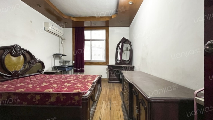 东井村28号二手房实景图